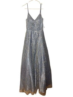 Elegant Silver-Blue Sequin Spaghetti Strap Evening Dress
